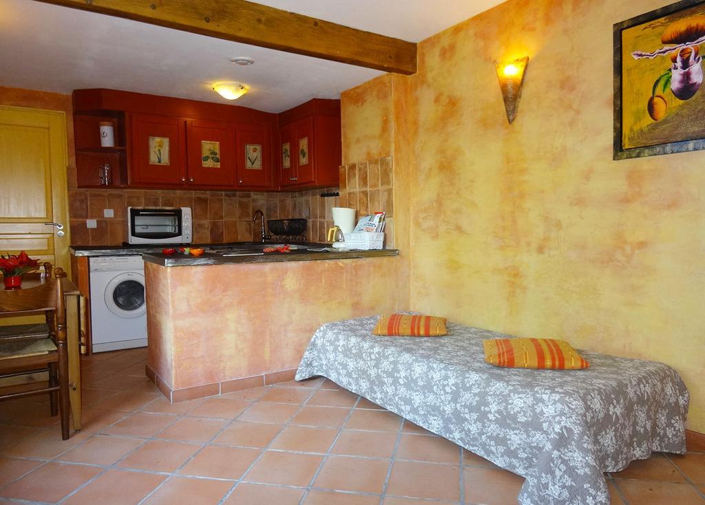 Bed and Breakfast Le Mas De Pie Caud Rognes Zewnętrze zdjęcie